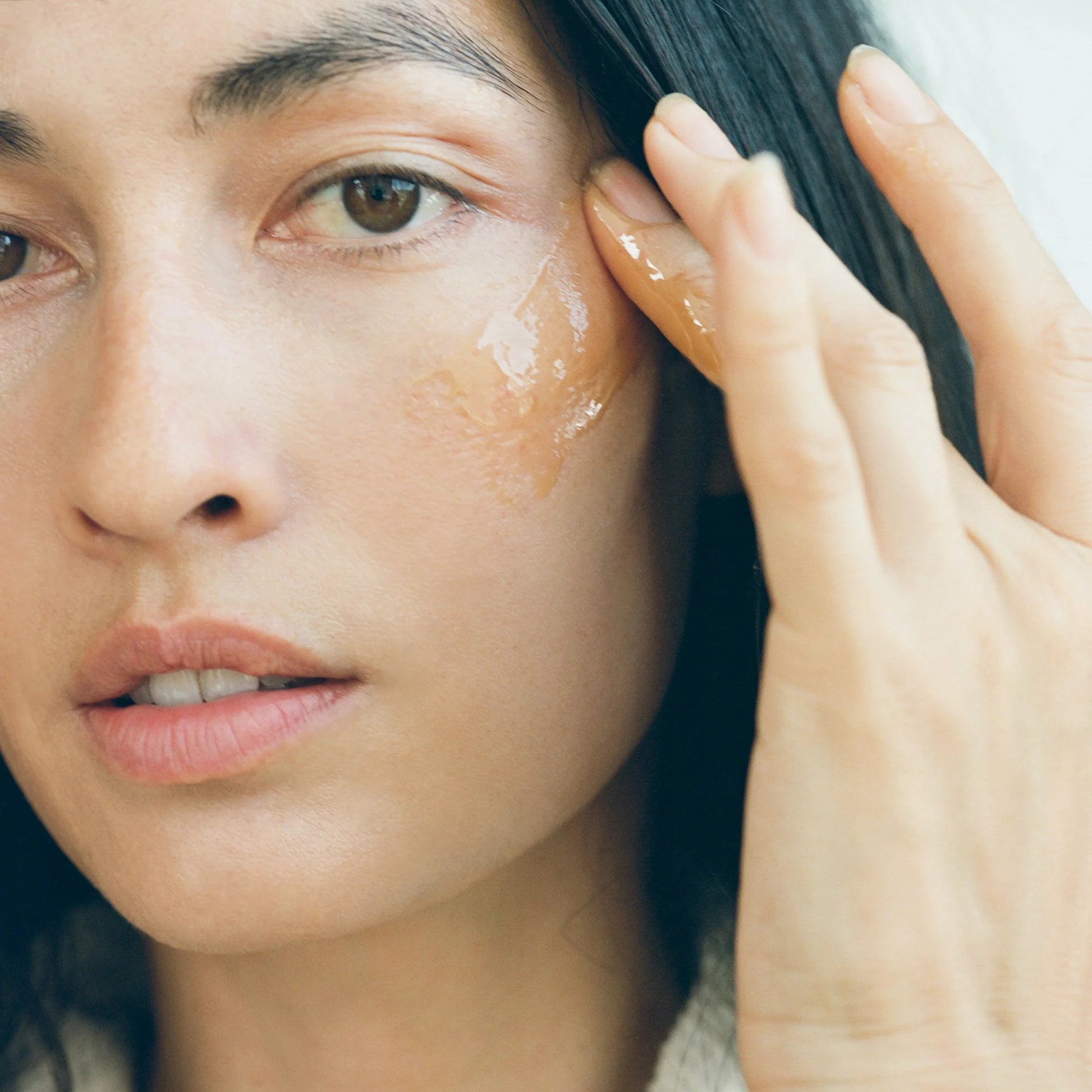 Mānuka Honey Mask from ACTIVIST application on face