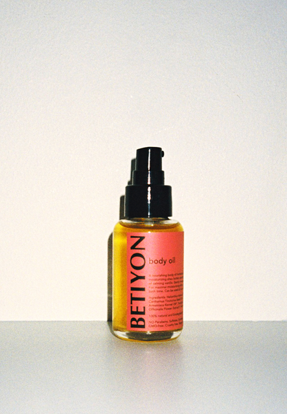 Body Oil in travel size bottle from Betiyon